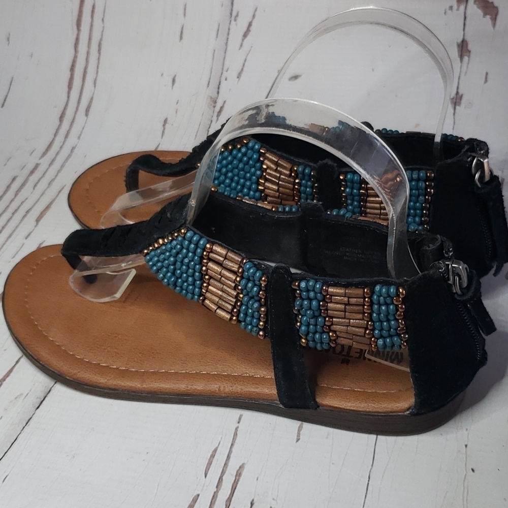 Minnetonka 7 T-strap thong ankle strap beaded black suede sandals - Picture 7 of 7